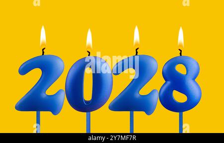 Bougies numéro 2028 pour bonne année - célébration du nouvel an Banque D'Images