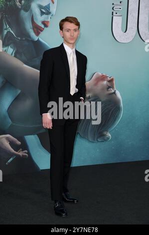 Los Angeles, États-Unis. 30 septembre 2024. LOS ANGELES, ÉTATS-UNIS. 30 septembre 2024 : Harry Lawtey à la première américaine de Joker : folie a deux au TCL Chinese Theatre. Crédit photo : Paul Smith/Alamy Live News Banque D'Images