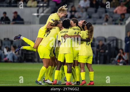 Les Washington Spirit célèbrent un but lors d’un match de la NWSL contre Angel City FC, vendredi 27 septembre 2024, au BMO Stadium, à Los Angeles, CA. Banque D'Images