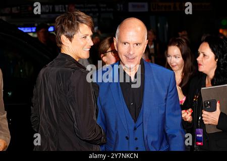 Christoph Maria Herbst mit Ehefrau Gisi Herbst BEI der Premiere des Kinofilms Der Buchspazierer in der Lichtburg. Essen, 30.09.2024 *** Christoph Maria Herbst avec sa femme Gisi Herbst à la première du film Der Buchspazierer à Lichtburg Essen, 30 09 2024 Foto:XT.xSchröerx/xFuturexImagex buchspazierer 4938 Banque D'Images