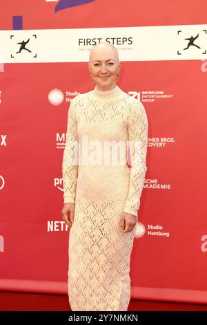 DATE RECORD NON INDIQUÉE Verleihung FIRST STEPS 2024 Svetlana Belesova BEI der Verleihung FIRST STEPS 2024 im Theater des Westens à Berlin. *** Cérémonie de remise des prix FIRST STEPS 2024 Svetlana Belesova lors de la cérémonie de remise des prix FIRST STEPS 2024 au Theater des Westens à Berlin Copyright : xEventpressxBerndtx Banque D'Images