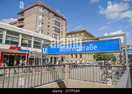 Entrée à la station de métro Mohrenstrasse, Wilhelmplatz, Mitte, Berlin, Allemagne, Eingang U-Bahnhof Mohrenstraße, Allemagne Banque D'Images