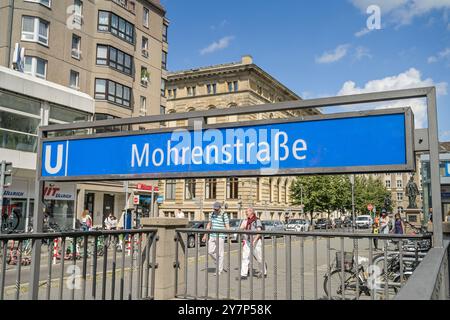 Entrée à la station de métro Mohrenstrasse, Wilhelmplatz, Mitte, Berlin, Allemagne, Eingang U-Bahnhof Mohrenstraße, Allemagne Banque D'Images