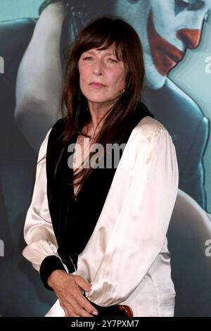 Los Angeles, États-Unis. 30 septembre 2024. LOS ANGELES - SEP 30 : Catherine Keener au 'Joker : folie a deux' LA première au TCL Chinese Theater IMAX le 30 septembre 2024 à Los Angeles, CA (photo de Katrina Jordan/Sipa USA) crédit : Sipa USA/Alamy Live News Banque D'Images