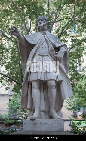 Pampelune, Espagne - 10 juillet 2024 : Philippe III de Navarre sculpture, par Domenico Olivieri 1747, Pampelune, Espagne Banque D'Images