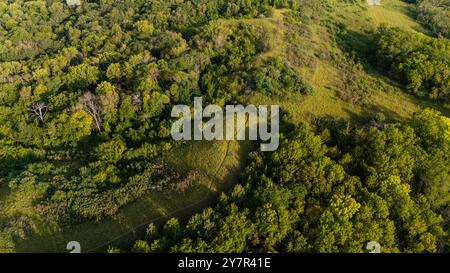 Photographie aérienne de Folsum point Preserve, une propriété protégée par la nature Conservancy dans le comté rural de Mills/Pottawattamie, Iowa, États-Unis. Banque D'Images