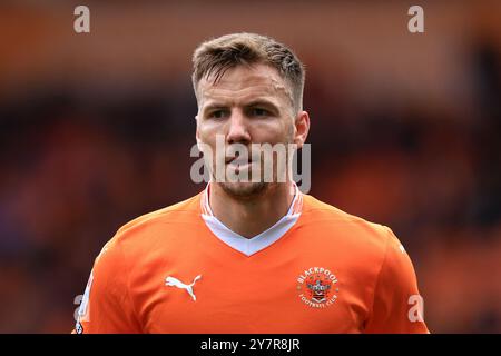 Lee Evans de Blackpool lors du match de Sky Bet League One à Bloomfield Road, Blackpool. Date de la photo : samedi 28 septembre 2024. Banque D'Images