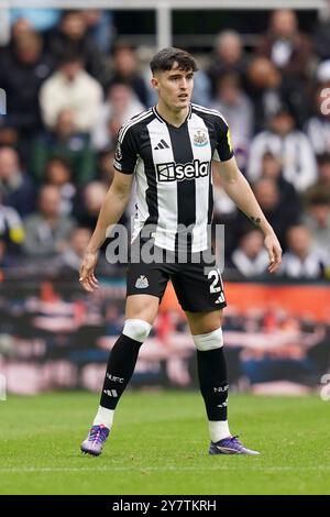 Newcastle, Royaume-Uni. 28 septembre 2024. Le défenseur de Newcastle United Tino Livramento (21 ans) lors du Newcastle United FC vs Manchester City FC English premier League match à tous James' Park, Newcastle, Angleterre, Royaume-Uni le 28 septembre 2024 crédit : Every second Media/Alamy Live News Banque D'Images