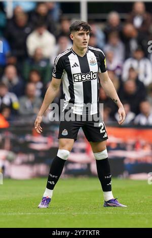 Newcastle, Royaume-Uni. 28 septembre 2024. Le défenseur de Newcastle United Tino Livramento (21 ans) lors du Newcastle United FC vs Manchester City FC English premier League match à tous James' Park, Newcastle, Angleterre, Royaume-Uni le 28 septembre 2024 crédit : Every second Media/Alamy Live News Banque D'Images