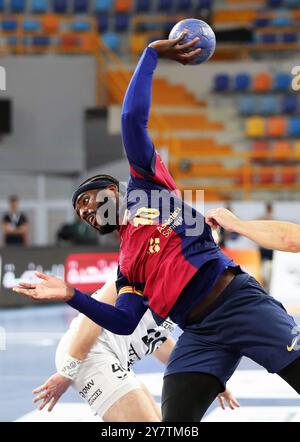 Neu Kairo, Egypte. 1er octobre 2024. Handball, Super Globe IHF, finale, demi-finale, FC Barcelona - Telekom Veszprem. Le Dika Mem de Barcelone en action. Crédit : Khaled Elfiqi/dpa/Alamy Live News Banque D'Images