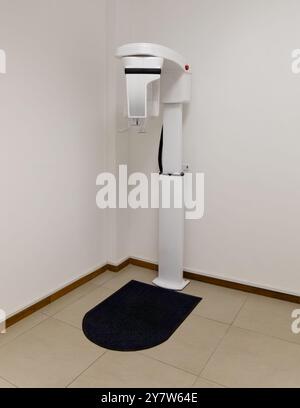 Système de radiographie panoramique numérique, les professionnels dentaires captureront des images radiologiques dentaires panoramiques de haute qualité plus efficacement Banque D'Images