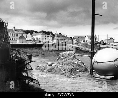 Marée basse à Knightstown sur l'île de Valentia, comté de Kerry, Irelandjuillet 1981 Banque D'Images