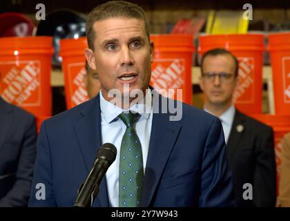 San Jose, CA - 16 août 2024 : le président Pro TEM Mike McGuire s'exprimant lors d'une conférence de presse annonçant 10 nouveaux projets de loi, une législation révolutionnaire a visé Banque D'Images