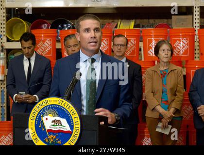 San Jose, CA - 16 août 2024 : le président Pro TEM Mike McGuire s'exprimant lors d'une conférence de presse annonçant 10 nouveaux projets de loi, une législation révolutionnaire a visé Banque D'Images