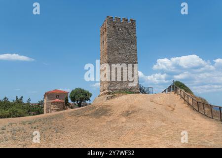 Nea Fokaia : Byzantine Tower (composé Paul). Halkidiki, Grèce Banque D'Images