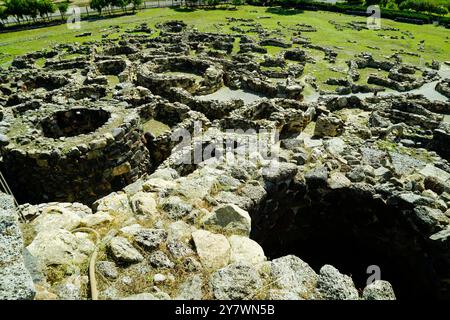 Zone archéologique Nuraghe de Barumini. Site du patrimoine de l'UNESCO. Province de Sardaigne du Sud, Italie Banque D'Images