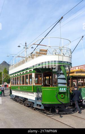 Tramway vintage à toit ouvert, Ferrymead Heritage Park, Ferrymead, Christchurch (Ōtautahi), Canterbury, nouvelle-Zélande Banque D'Images