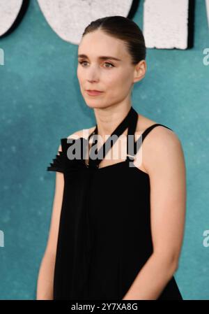 HOLLYWOOD, CALIFORNIE - SEPTEMBRE 30 : Rooney Mara assiste à la première de Los Angeles de Warner Bros Photos 'Joker : folie a deux' chez TCL Chinese Theat Banque D'Images