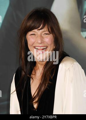 HOLLYWOOD, CALIFORNIE - SEPTEMBRE 30 : Catherine Keener assiste à la première de Warner Bros. À Los Angeles Photos 'Joker : folie a deux' chez TCL Chinois Banque D'Images