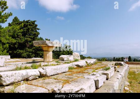 Asklipieion (Asklipion) sur l'île de Kos en Grèce : terrasse supérieure, autel du grand temple d'Asklipios (Temple d'Asklipios, Temple d'Asklipios) Banque D'Images