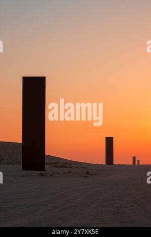 East-West/West-East de Richard Serra (1938-2024), artiste américain de renommée mondiale, à la réserve naturelle de Brouq au Qatar Banque D'Images