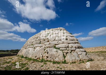 Naveta des Tudons, prototalayote, Ciutadella, Minorque, Iles Baléares, Espagne Banque D'Images