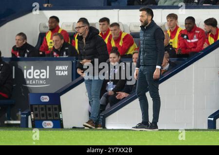 Carlos Corberan, manager de West Bromwich Albion, lors du match du Sky Bet Championship entre West Bromwich Albion et Middlesbrough aux Hawthorns, West Bromwich, mardi 1er octobre 2024. (Photo : Trevor Wilkinson | mi News) crédit : MI News & Sport /Alamy Live News Banque D'Images