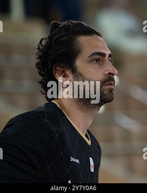 Monaco, Monaco. 29 septembre 2024. Le joueur monégasque #10 Furkan Korkmaz vu en action lors du match Betclic Elite entre L'AS Monaco et le SIG Strasbourg à la salle Gaston médecin. Score final AS Monaco 77 - 65 SIG Strasbourg. Crédit : SOPA images Limited/Alamy Live News Banque D'Images