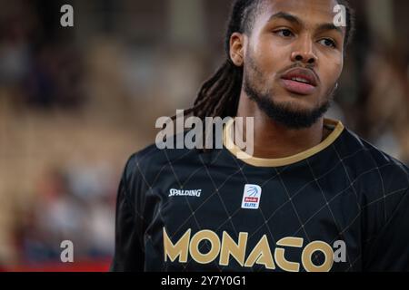 Monaco, Monaco. 29 septembre 2024. Joueur de Monaco #23 Juhann Begarin vu en action lors du match Betclic Elite entre L'AS Monaco et le SIG Strasbourg à la salle Gaston médecin. Score final AS Monaco 77 - 65 SIG Strasbourg. Crédit : SOPA images Limited/Alamy Live News Banque D'Images