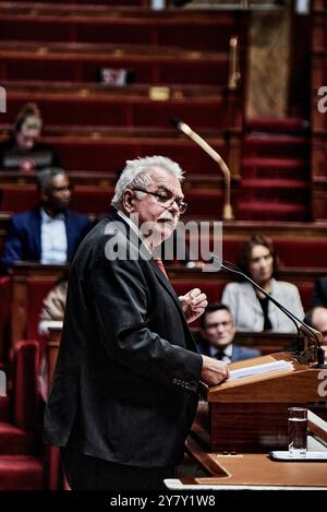 Paris, France. 1er octobre 2024. Antonin Burat/le Pictorium - discours de politique générale prononcé par le premier ministre Michel Barnier devant l'Assemblée nationale française - 01/10/2024 - France/Paris - Président du groupe parlementaire -gauche démocrate et républicaine- réaction après le discours de politique générale prononcé par le premier ministre Michel Barnier à l'Assemblée nationale française, le 1er octobre 2024. Crédit : LE PICTORIUM/Alamy Live News Banque D'Images