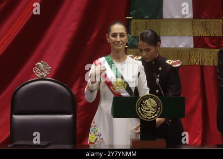 Mexico, Mexique. 1er octobre 2024. Le nouveau président mexicain Claudia Sheinbaum Pardo, lors de la cérémonie d'investiture au Congrès de l'Union. Le 1er octobre 2024 à Mexico, Mexique. (Photo de Carlos Santiago/Eyepix Group/SIPA USA) crédit : SIPA USA/Alamy Live News Banque D'Images