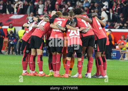 Leverkusen, Allemagne. 1er octobre 2024. Team Bayer 04 Leverkusen lors de la Ligue des Champions de l'UEFA, phase de Ligue, match de football du jour 2 entre Bayer Leverkusen et AC Milan le 1er octobre 2024 à la BayArena de Leverkusen, Allemagne - photo Laurent Lairys/DPPI crédit : DPPI Media/Alamy Live News Banque D'Images