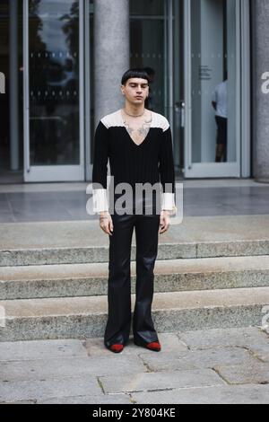 Milan, Italie. 17 septembre 2024. Sethu assiste au salon Fiorucci Fashion Show pendant le Milan Womenswear printemps/été 2025 à Milan, Italie, le 17 septembre 2024 (photo par Alessandro Bremec/NurPhoto) crédit : NurPhoto SRL/Alamy Live News Banque D'Images