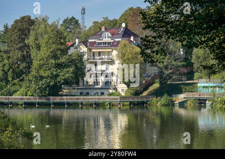 Altbau, Wohnhaus am Halensee, Grunewald, Charlottenburg-Wilmersdorf, Berlin, Deutschland *** immeuble ancien, immeuble résidentiel à Halensee, Grunewald, Charlottenburg Wilmersdorf, Berlin, Allemagne Banque D'Images