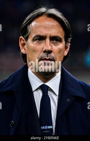 Simone Inzaghi, entraîneur italien de l'Inter Milan, lors du match de football de la Ligue des champions de l'UEFA L'Inter Milan vs Crvena Zvezda Beograd ( Red Star ) au stade San Siro de Milan, Italie, le 1er octobre 2024 crédit : Piero Cruciatti/Alamy Live News Banque D'Images