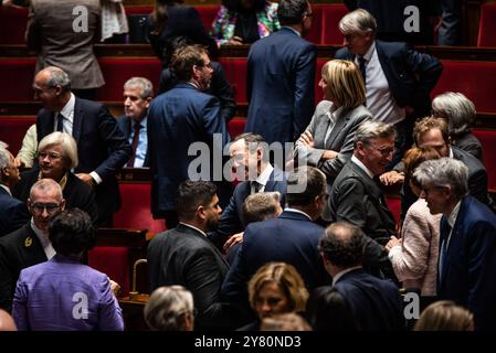 FRANCE-POLITIQUE-GOUVERNEMENT-PARLEMENT le ministre de l'intérieur Bruno Retailleau au Parlement lors du discours de politique générale du nouveau premier ministre Michel Barnier. Paris, le 1er octobre 2024. PARIS ILE-DE-FRANCE FRANCE COPYRIGHT : XANDREAXSAVORANIXNERIX FRANCE-POLITICS-GOVERNMENT-PARLI ASAVORANINERI-11 Banque D'Images