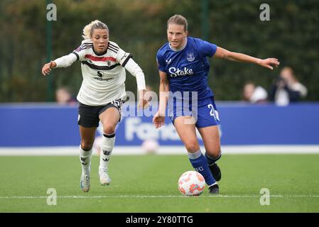 Everton FC contre Manchester Utd FC Barclays Super League femme. WALTON HALL PARK STADIUM, ANGLETERRE - 30 SEPTEMBRE 2024 Elise Stenevik d'Everton lors du match de Super League féminine Barclays entre Everton FC et Bristol City FC au Walton Hall Park Stadium le 30 septembre 2024 à Liverpool Angleterre ( Banque D'Images