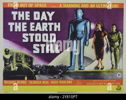 Le jour où la Terre s'est arrêtée, 1951. Film de science-fiction américain réalisé par Robert Wise. Avec Michael Rennie, Patricia Neal, Hugh Marlowe. Banque D'Images