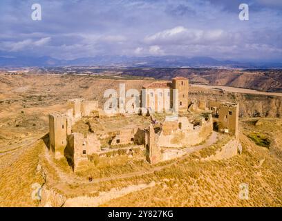 Château de Montearagón, XI siècle, municipalité de Quicena, Huesca, déclaré Monument National en 1931, cordillera pirenaica, provincia de Huesca, Ara Banque D'Images