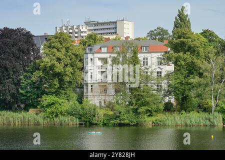 Altbau, Wohnhaus am Halensee, Grunewald, Charlottenburg-Wilmersdorf, Berlin, Deutschland *** immeuble ancien, immeuble résidentiel à Halensee, Grunewald, Charlottenburg Wilmersdorf, Berlin, Allemagne Banque D'Images