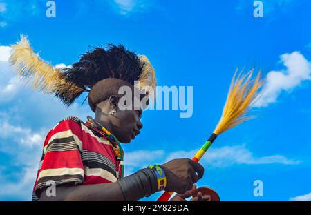 Un homme de Karimojong à Kotido , Karamoja Banque D'Images