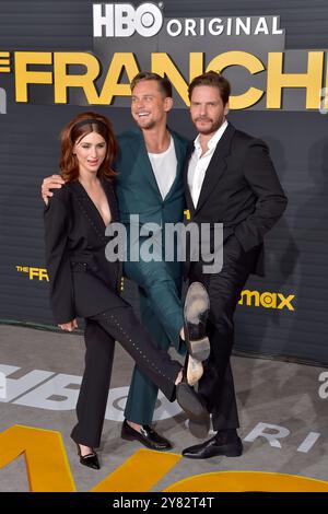 Aya Cash, Billy Magnussen und Daniel Brühl BEI der Premiere der HBO Serie 'The franchise' im Paramount Theater. Los Angeles, 01.10.2024 Banque D'Images