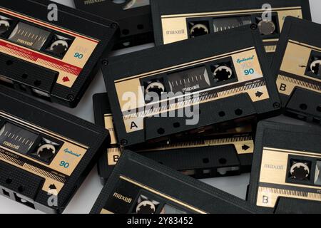 Poznan, Pologne. 17 mai 2023. Collection de cassettes Maxell Banque D'Images