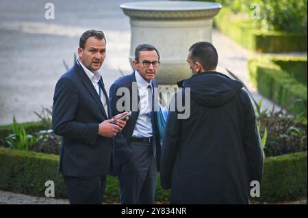 Paris, France. 02 octobre 2024. Le ministre français de l’intérieur Bruno Retailleau arrive à l’Assemblée nationale française pour une audition. Convoqué devant la Commission du droit pour détailler sa feuille de route devant les députés le 2 octobre 2024. Dès son entrée en fonction, le ministre de l’intérieur, ancien sénateur LR, a fixé son cap : le rétablissement de l’ordre et de la sécurité sur le territoire français. Photo de Tomas Stevens/ABACAPRESS. COM Credit : Abaca Press/Alamy Live News Banque D'Images