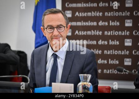 Paris, France. 02 octobre 2024. Audition du ministre français de l’intérieur Bruno Retailleau, à l’Assemblée nationale française, convoqué devant la Commission des lois pour détailler sa feuille de route devant les députés le 2 octobre 2024. Dès son entrée en fonction, le ministre de l’intérieur, ancien sénateur LR, a fixé son cap : le rétablissement de l’ordre et de la sécurité sur le territoire français. Photo de Tomas Stevens/ABACAPRESS. COM Credit : Abaca Press/Alamy Live News Banque D'Images