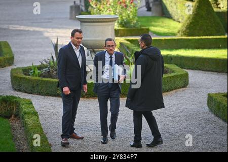 Paris, France. 02 octobre 2024. Le ministre français de l’intérieur Bruno Retailleau arrive à l’Assemblée nationale française pour une audition. Convoqué devant la Commission du droit pour détailler sa feuille de route devant les députés le 2 octobre 2024. Dès son entrée en fonction, le ministre de l’intérieur, ancien sénateur LR, a fixé son cap : le rétablissement de l’ordre et de la sécurité sur le territoire français. Photo de Tomas Stevens/ABACAPRESS. COM Credit : Abaca Press/Alamy Live News Banque D'Images