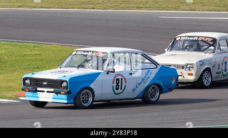 Mark Cholerton dans sa Ford Escort RS2000 lors de la course Classic Touring car Racing Club 2023 à Snetterton, Norfolk, Royaume-Uni Banque D'Images