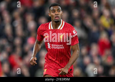 Liverpool, Royaume-Uni. 02 octobre 2024. Ryan Gravenberch de Liverpool en action lors de l'UEFA Champions League - League Stage match Liverpool vs Bologna à Anfield, Liverpool, Royaume-Uni, 2 octobre 2024 (photo de Craig Thomas/News images) crédit : News images LTD/Alamy Live News Banque D'Images