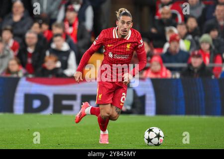 Liverpool, Royaume-Uni. 02 octobre 2024. Kostas Tsimikas de Liverpool court avec le ballon lors de l'UEFA Champions League - League Stage match Liverpool vs Bologna à Anfield, Liverpool, Royaume-Uni, le 2 octobre 2024 (photo de Craig Thomas/News images) à Liverpool, Royaume-Uni le 10/2/2024. (Photo de Craig Thomas/News images/SIPA USA) crédit : SIPA USA/Alamy Live News Banque D'Images