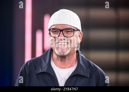 Cologne, Allemagne. 02 octobre 2024. Le chanteur DJ Ötzi (Gerhard Friedle) est dans le studio WDR pour le programme Kölner Treff. Crédit : Oliver Berg/dpa/Alamy Live News Banque D'Images